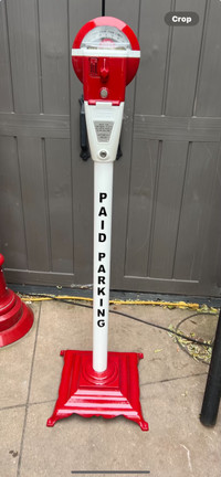 FULLY RESTORED PARKING METER AND IN WORKING CONDITION