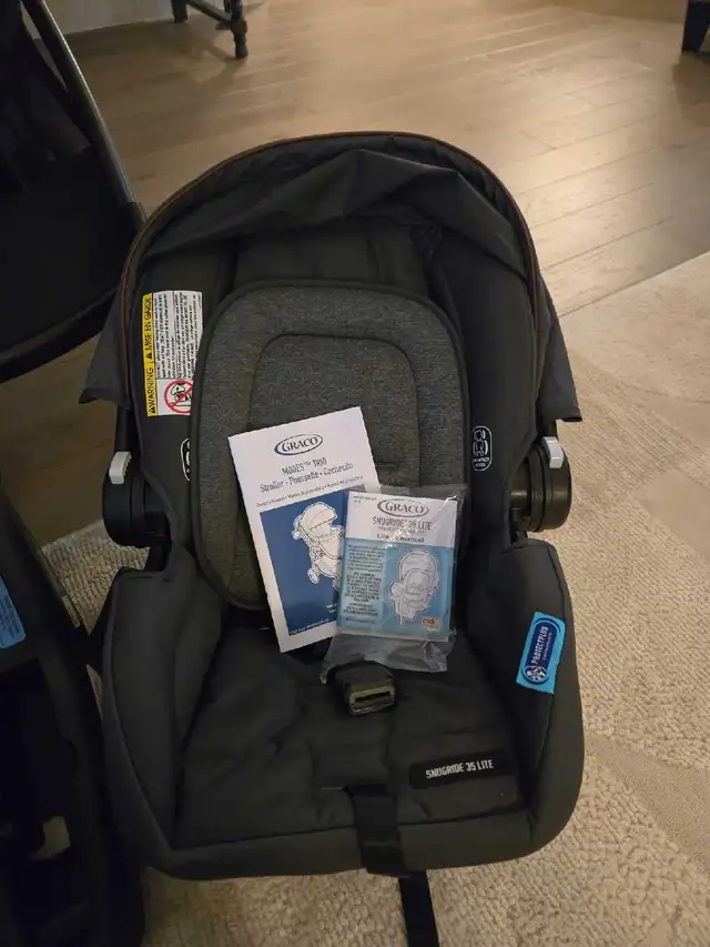 Graco Modes Trio and SnugRide 35 Lite595521282234787844