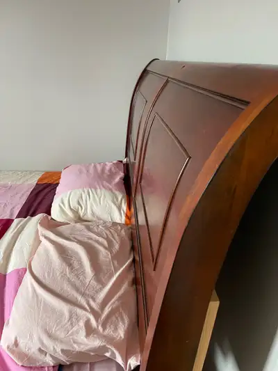 Selling a queen size bed and mattress, perfect for a master bedroom or guest room. This set has been...