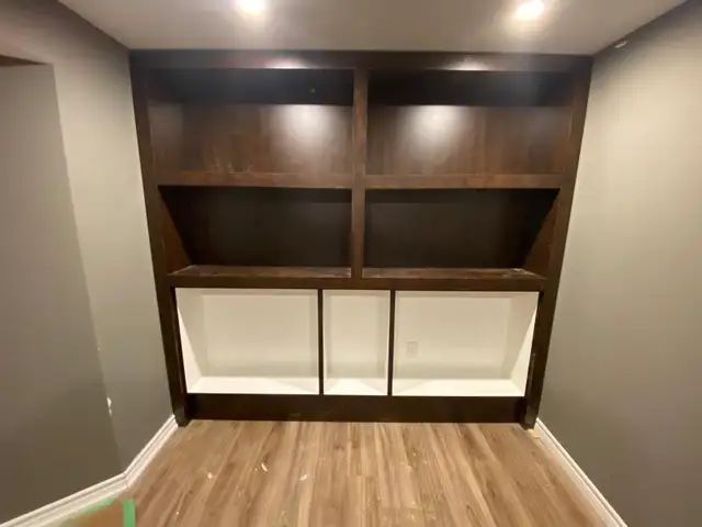Carpenter available445158898606417923