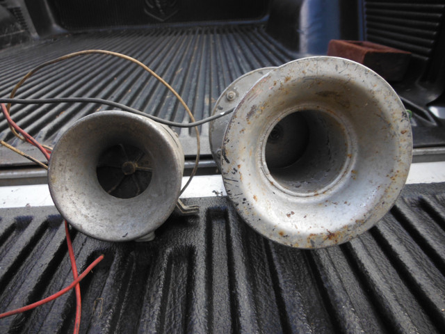 Vintage Klaxon Horn - Ahooga Horn & PA Speakers For Car or Truck in Other Parts & Accessories in Markham / York Region - Image 4