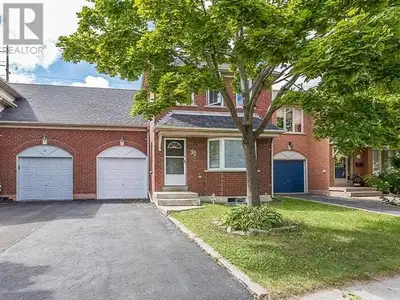 $350 + share of utilities Available now Location: Three-minute walking distance to bus stops at majo...
