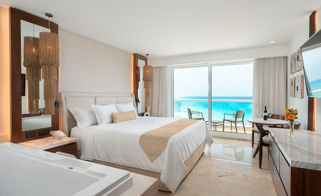 ALL-Inclusive 2 Bedroom Suite Cancun -  Food, Alchol & Golf in Mexico - Image 3