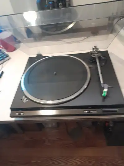 Technics SL-DD2 Direct Drive Auto Return Turntable w/AT101 Cart, View more