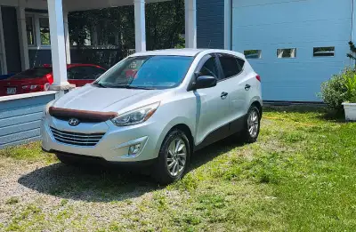 Hyundai tucson 2014 automatique en très bonne condition. 160475 km au conteur. Air conditionné, déma...