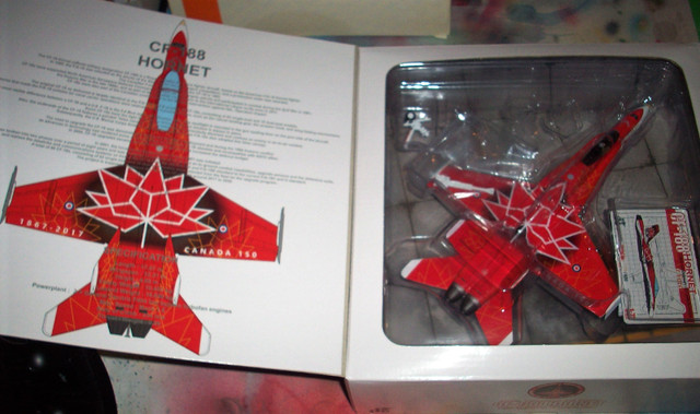 Diecast Aircraft in Hobbies & Crafts in Belleville - Image 2