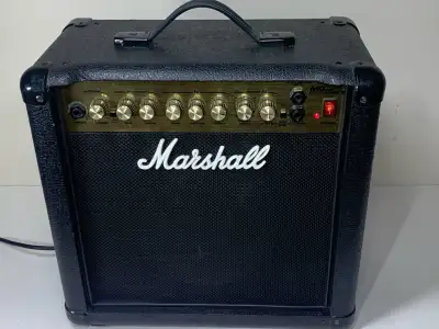 Classic Marshall sound in a tight, loud, and versatile little amp. The MG15DFX has clean/overdrive c...