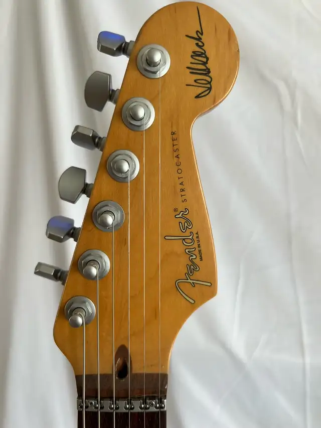Fender USA Jeff Beck Stratocaster in Guitars in Oakville / Halton Region - Image 6