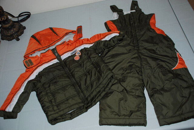 New Winter Snowsuit - Jacket, Pants for Baby 12 month in Clothing - 9-12 Months in Brantford
