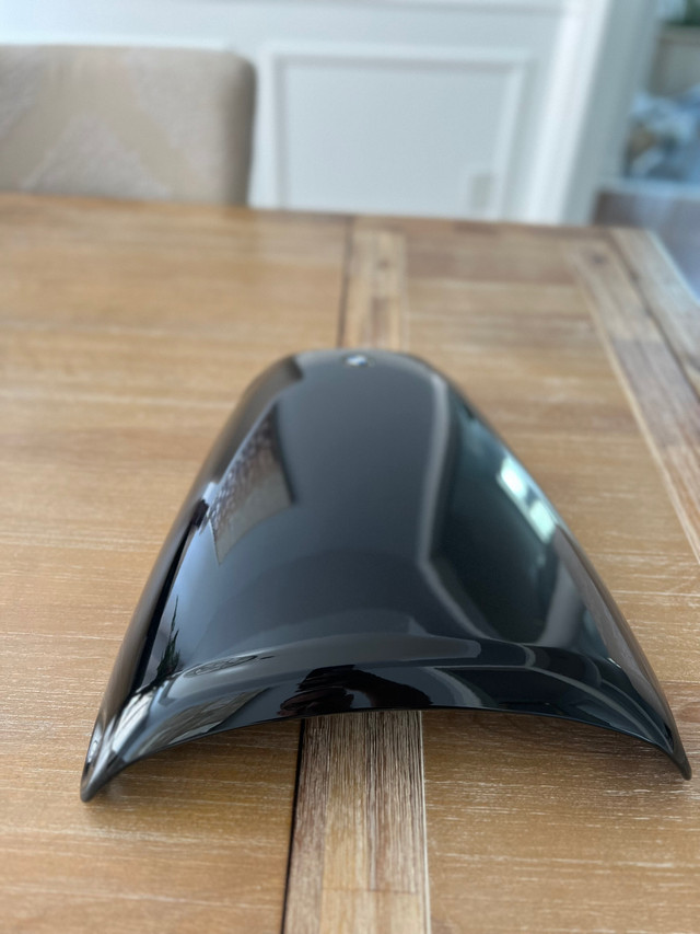 BMW R1100S OEM Solo seat cowling/cover in Other in Markham / York Region - Image 3