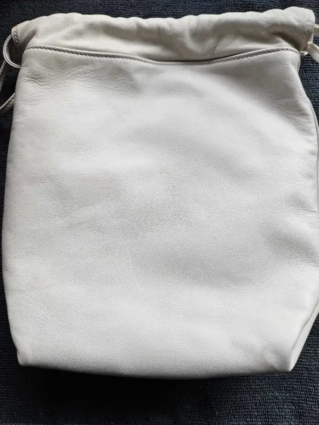 YSL Crossbody Bag in Women's - Bags & Wallets in City of Toronto - Image 4