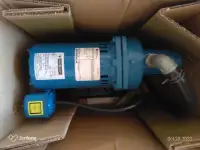 Mastercraft 1/2hp Electric shallow well jet pump (still in the b