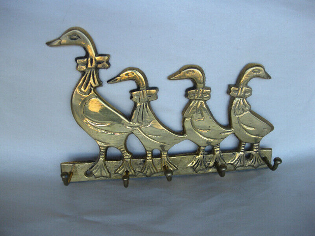 Duck and Ducklings Brass Hanger / Key Holder / Rack in Home Décor & Accents in City of Toronto - Image 2