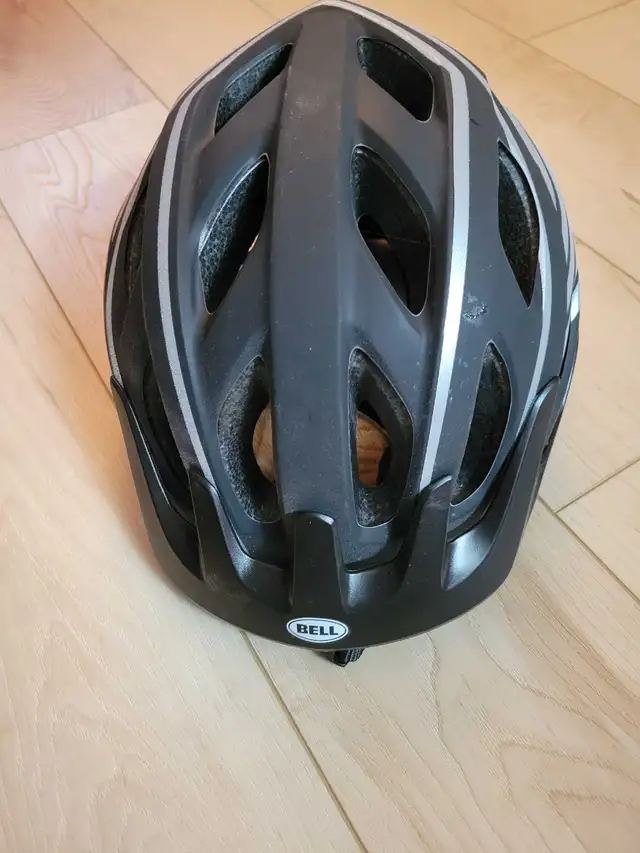 BELL Bicycle Helmet526212285177548802