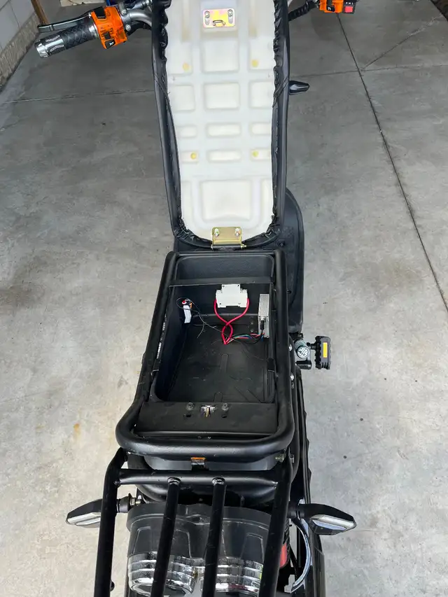 Emmo Monster in eBike in Hamilton - Image 4