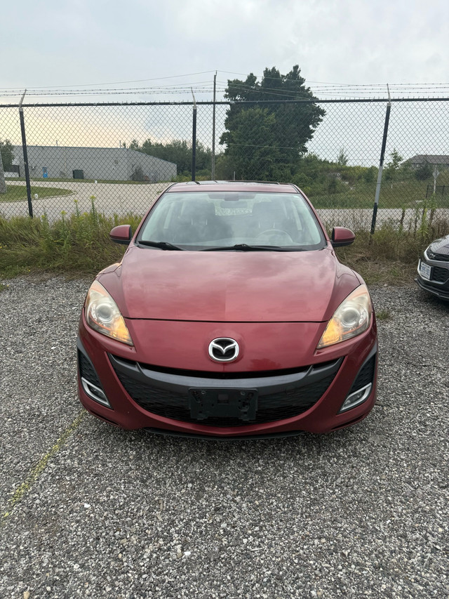 2011 Mazda 3 Hatchback For Sale in Cars & Trucks in Oakville / Halton Region - Image 3