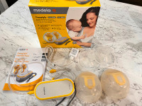 Medela Freestyle Double Electric Breast Pump and Supplies