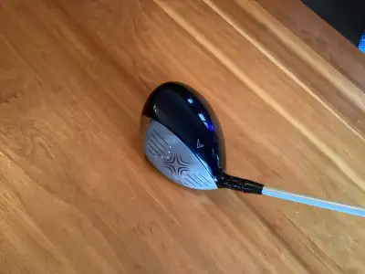 Driver Big Berthe de Callaway droitier ajustable je vent sans le shaft $60 John 450-246-3577