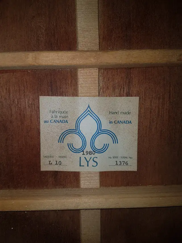 Luthier.64595463805059121