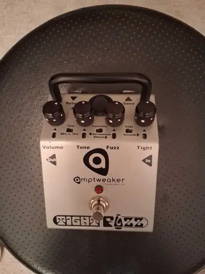 Amptweaker Tight Fuzz This thing sounds amazing. Easy to dial in a great sound from fizzy hiss or ro...