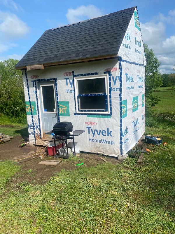 5 acres with building, driveway, and power pole on route 121 Land for