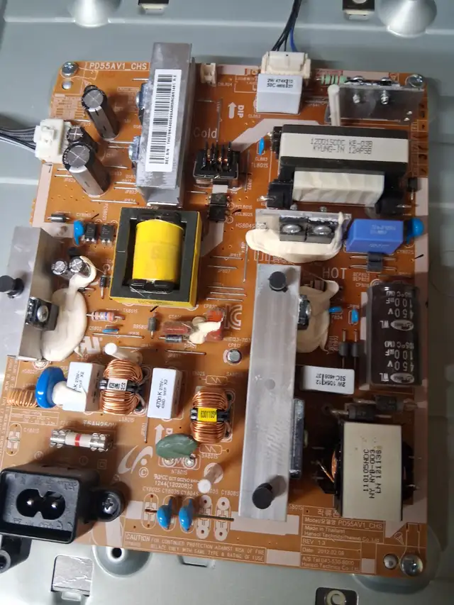 Samsung 55" 1080p Led tv,  - needs part in TVs in City of Montréal - Image 7