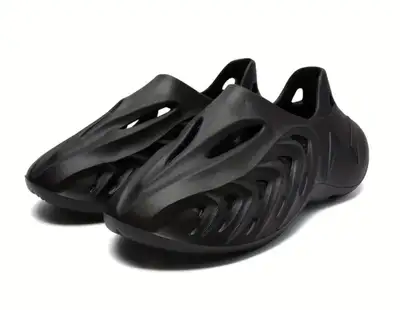 Sandales Yeezy, View more