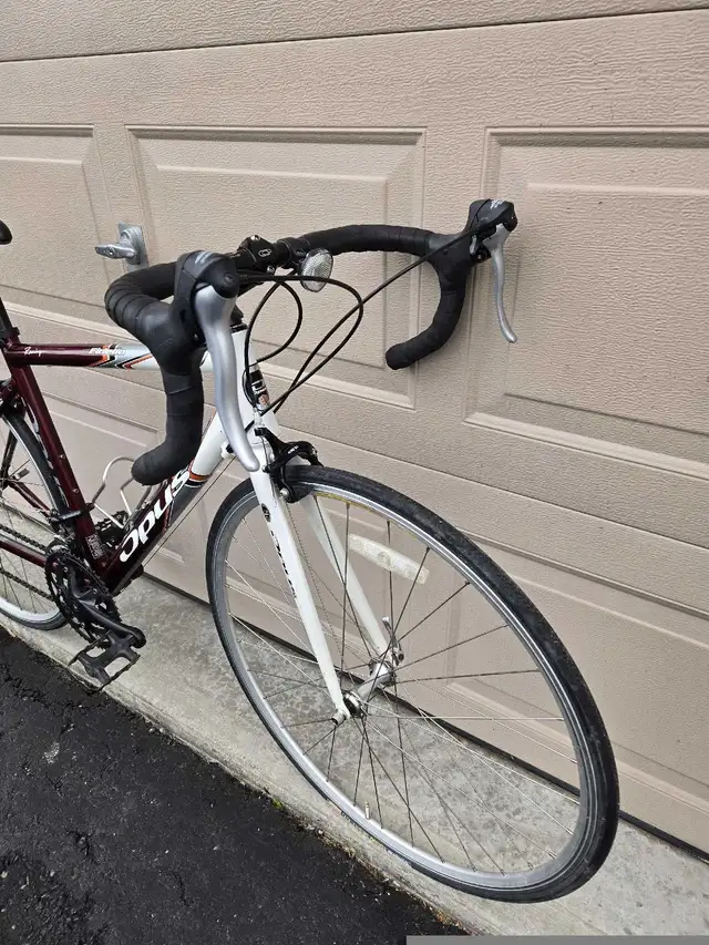 Opus Fidelio road bike  in Road in Barrie - Image 3