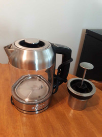 Salton kettle brand new 