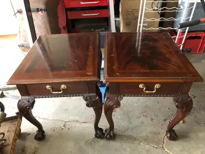 Hi, I have two Thomasville chippendale mahogany end tables with drawers. The condition is good, the...