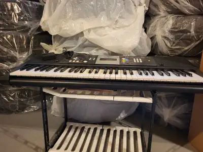 Yamaha E223, View more
