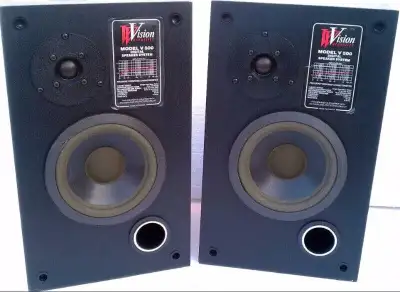 Vision Acoustics, Model V500 Bookshelf speakers, View more