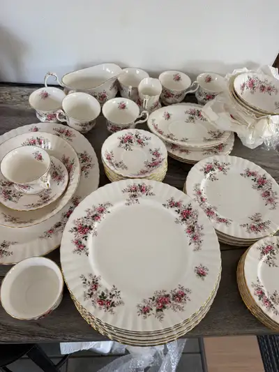 Royal Albert Lavender Rose Full china set, View more