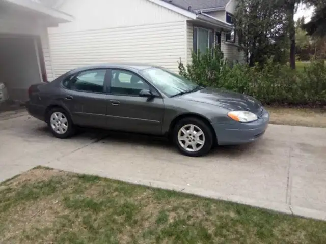 2004 ford taurus466870957245081601