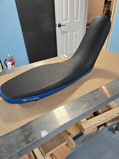 Selling a mint and perfect condition Corbin low seat for a drz400 s or sm model. Increase comfort ex...
