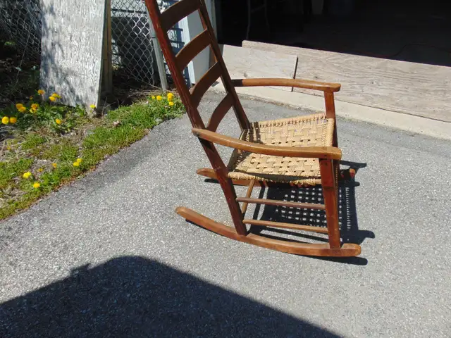 QUEBEC LADDER BACK ROCKER ROPE SEAT REDONE YEARS AGO in Chairs & Recliners in Kingston - Image 6
