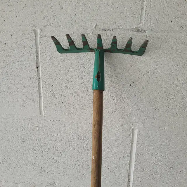 3 Tine Cultivator & Bow Rake For Garden & Lawn Use. in Hand Tools in Markham / York Region - Image 4