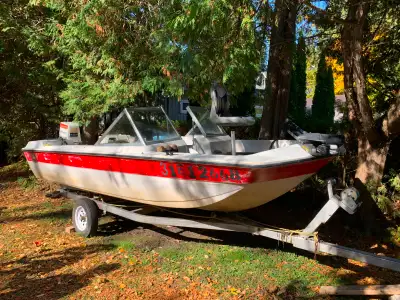 16 ft Tri Haul fishing boat with 1972 70HP Johnson Motor. New shift clamp, starter rebuilt, new sole...