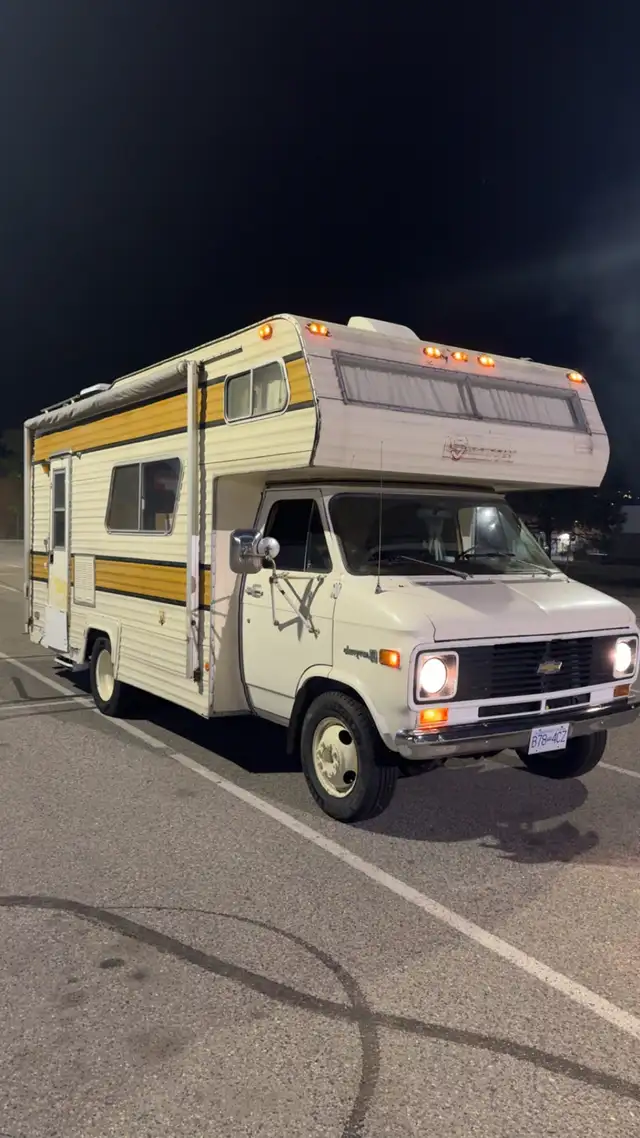 looking for a place to park my motorhome/ RV pad