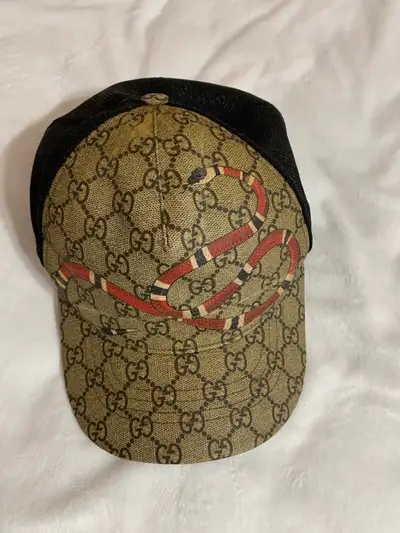 Gucci hat used condition