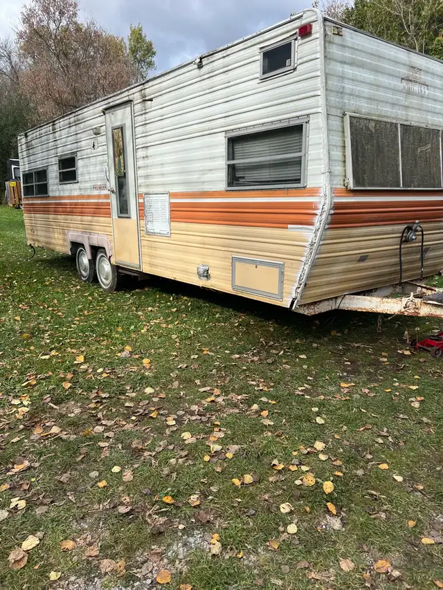 10 homes living camper trailers park models bunkies tiny house in Other in Barrie - Image 5