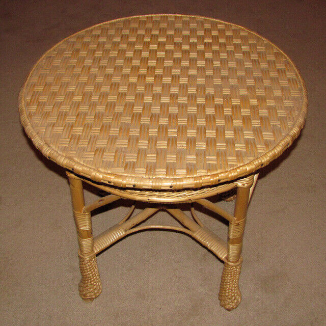 Wicker Table - 25" Diameter, Handmade, In Excellent Condition in Other Tables in Saskatoon