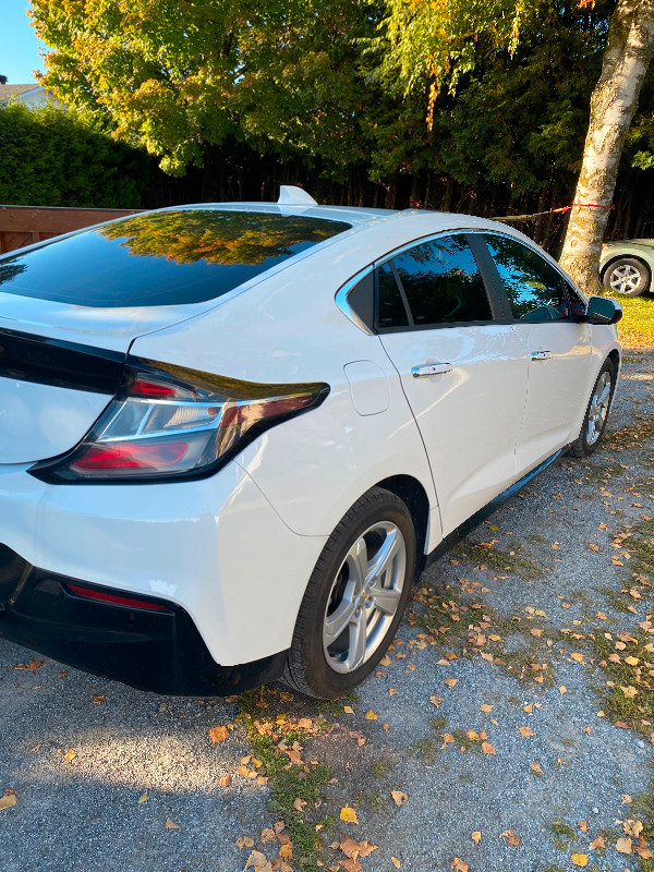 Volt hybride rechargeable avec garantie prolongé transférable dans Autos et camions  à Drummondville