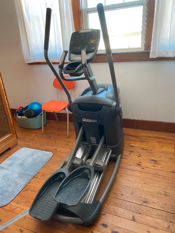 Elliptical for sale.. Octane Q35C Model Gym Quality Exercise