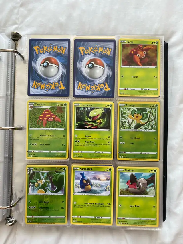 + 900 cartes Pokémon de 7 sets différents Sword & Shield!   in Arts & Collectibles in Longueuil / South Shore - Image 6