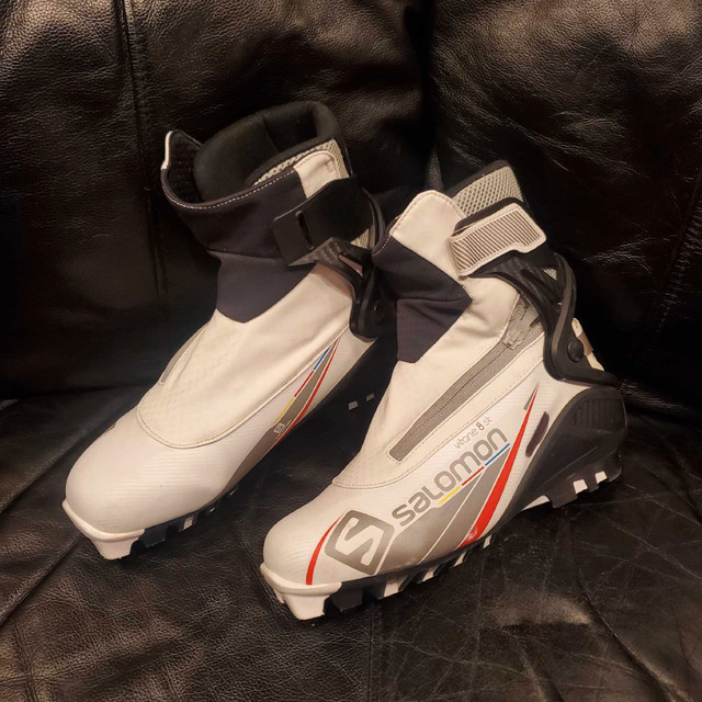 SALOMON SNS PILOT CROSS COUNTRY SKI BOOTS Excellent condition Su in Ski in Barrie - Image 4