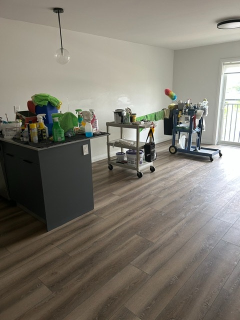 Large, bright 1BR Unit with Upgraded Features - Secure Bldg 4