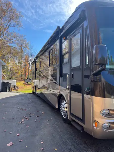 Take a look at this stunning 2012 Forest River Berkshire, a luxurious Class A motorhome ready for yo...