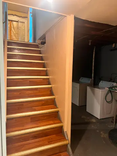 Cozy 1-Bed Basement—5 Minutes to Bridgeland Memorial Station!