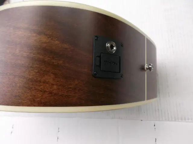 Guitare  acoustique/electrique Art&Lutherie in Guitars in Sherbrooke - Image 6